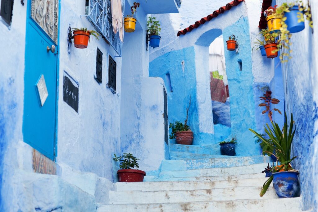 chefchaouen blue floors, houses, doors, windows, tours via morocco